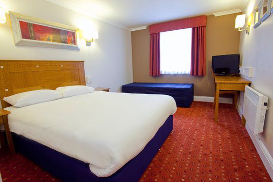Travelodge Plymouth Roborough Room photo
